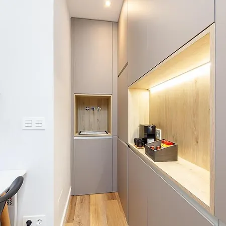 Policarpo Sanz 10 Apartamento *